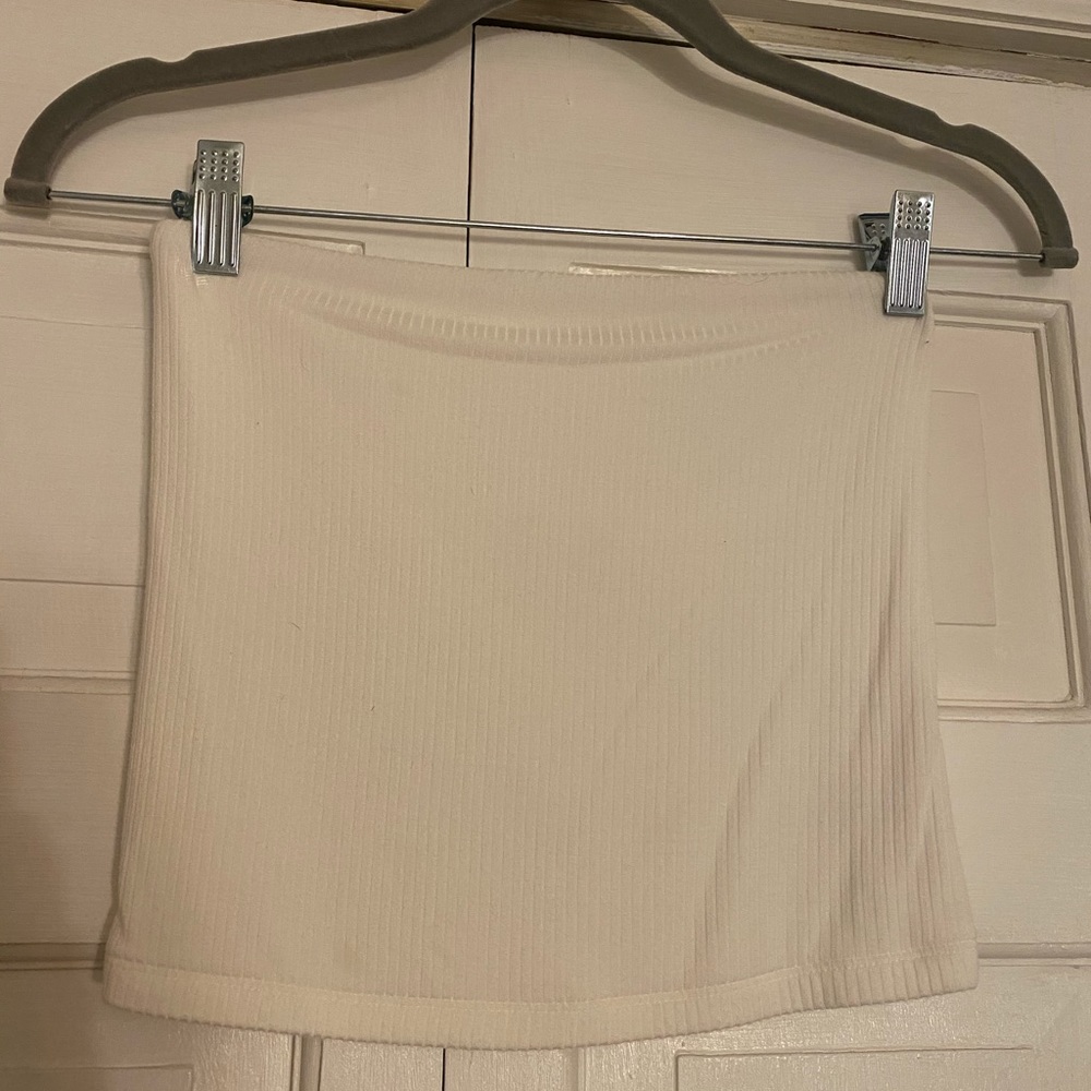 Strapless crop top